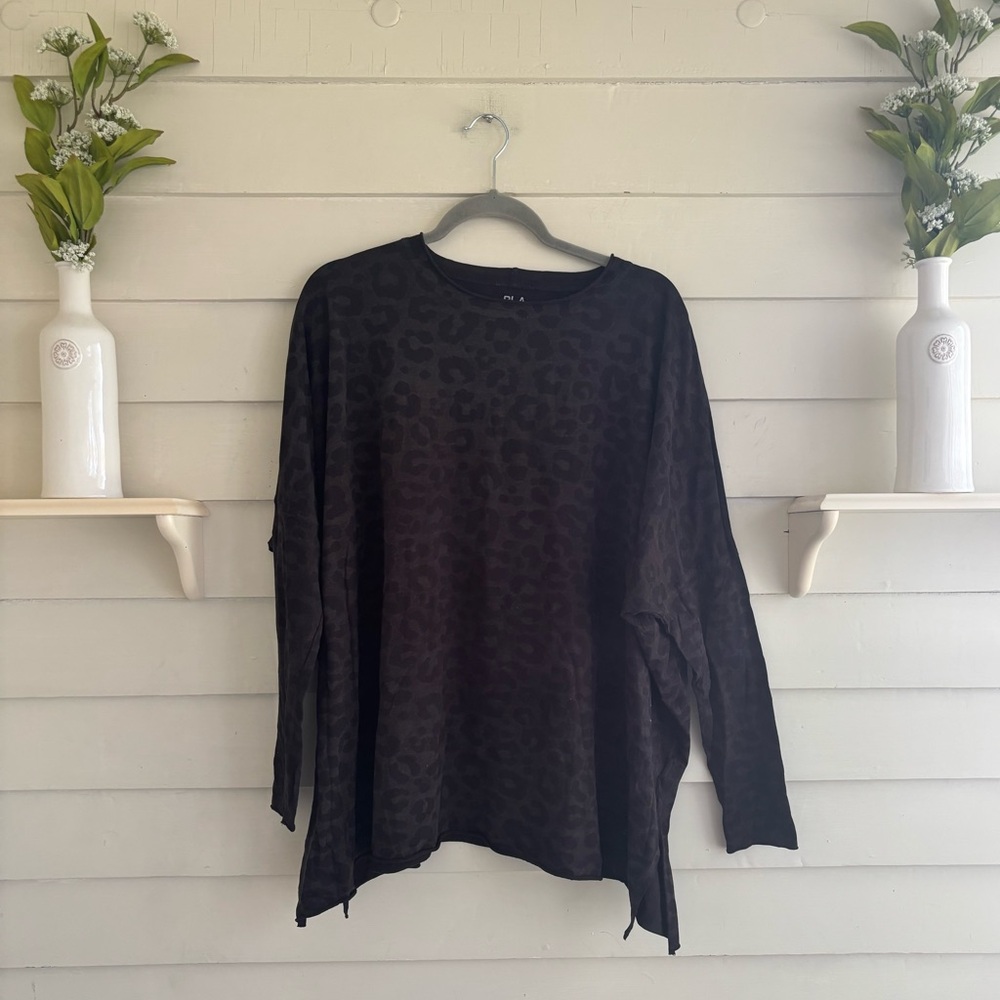 PLANET by Lauren G Black Leopard Print Dolman Sleeve Top Women’s One Size